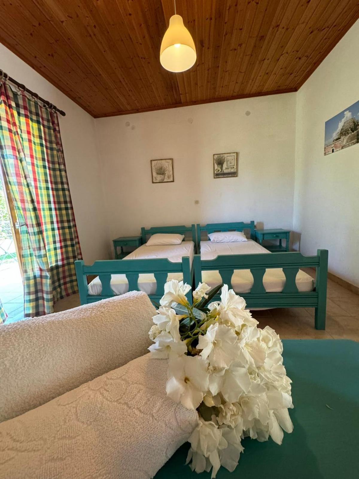 Apartament Studio Savvas Melíkia Zewnętrze zdjęcie